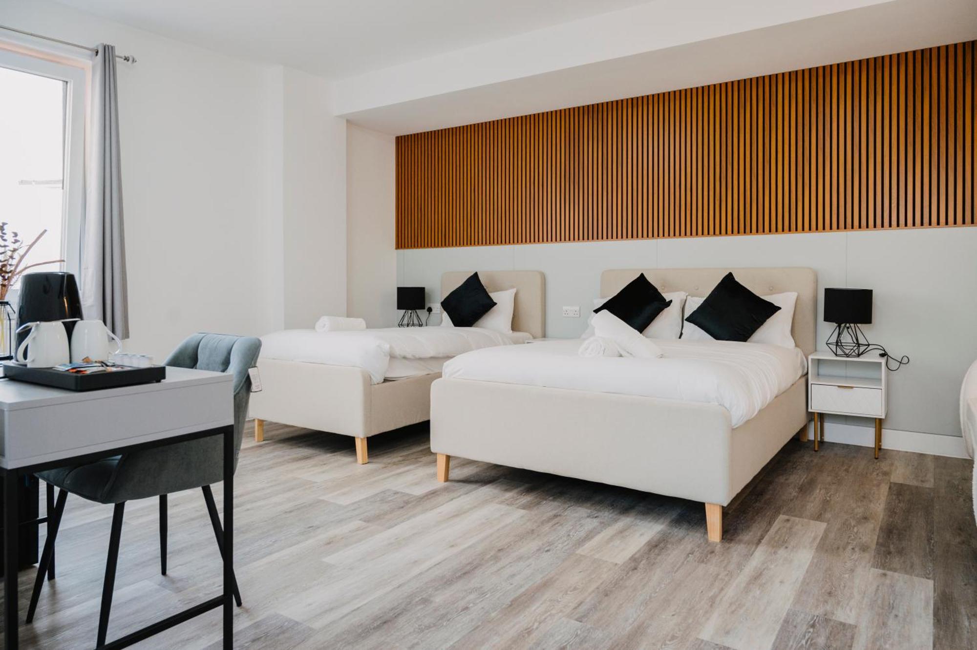 Wns Skylines Village London Exterior photo